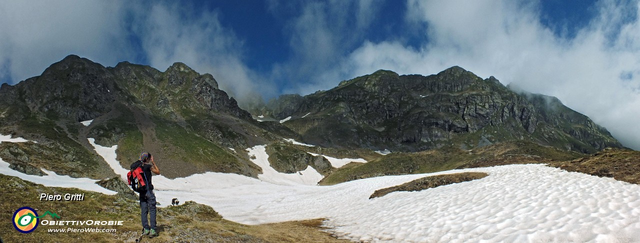 49 Panoramica al laghetto basso verso Valletto e Ponteranica.....jpg